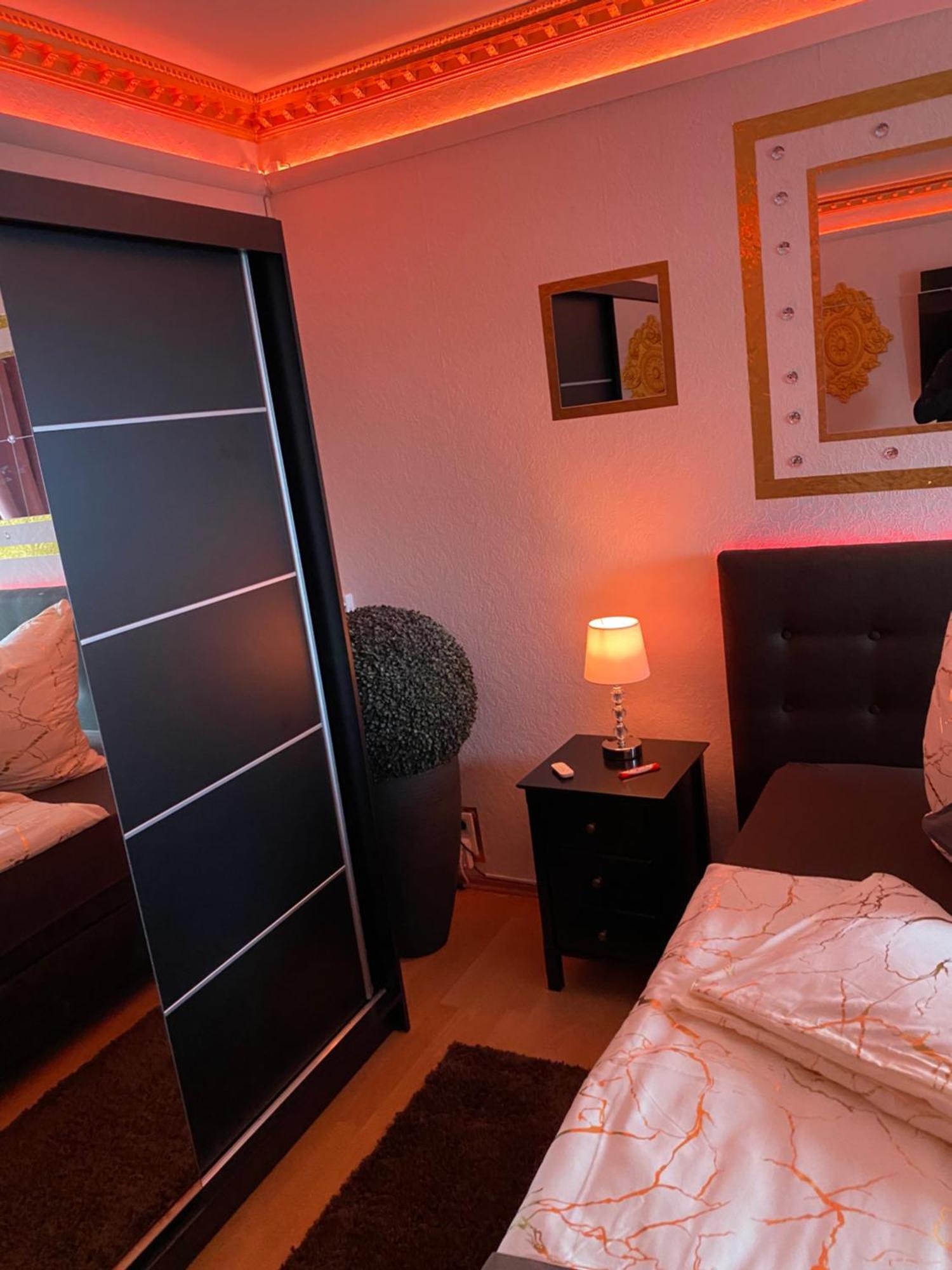 Pension King Royal Hamburg-Harburg Buitenkant foto