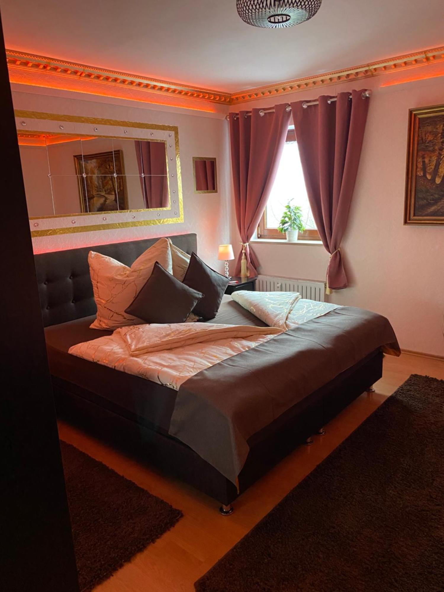 Pension King Royal Hamburg-Harburg Buitenkant foto